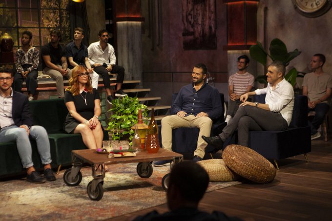 Stasera alle 23:45 sar&ograve; ospite del programma  &ldquo;Sex&rdquo; su Rai 3 , non mancate. @angelarafanelli https://t<a href="/tag/mvsales"class="tags"><span>#mvsales</span></a><a href="/tag/mvboys"class="tags"><span>#mvboys</span></a>