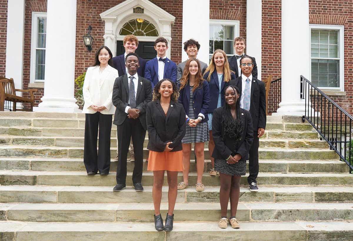 Congratulations to your Saint James School 2022-2023 prefects:

Phillip Aguila, Robertson Jack Ashby-Jacobs, Page Bacon, Elise Bamforth, Ezra Burdette, Kayla Handley, Christopher James, Chelsea Pepprah, Xiaotao "Teresa" Shang, Kyle Simon-Guerin, and Danseh Yanou (Senior Prefect).