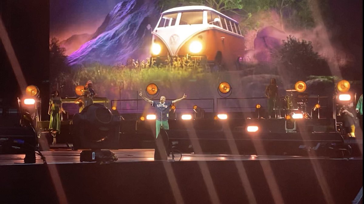 mstone03's tweet photo. @macklemore THANK YOU MACK!!!! 💚 https://t.co/w38w1zExmB