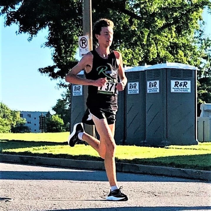 RunningNiche's tweet photo. Beautiful morning today for the I Luv Forest Park 5K. We had a few Team Running Niche'rs out there. Nice run by all and kudo's to Adam Walker for taking the overall win. We're open 12-4 today with a full crew on hand to fit you. #fitexperts #realrunn… https://t.co/P6aT7LwsLJ https://t.co/dFFDaibtMA