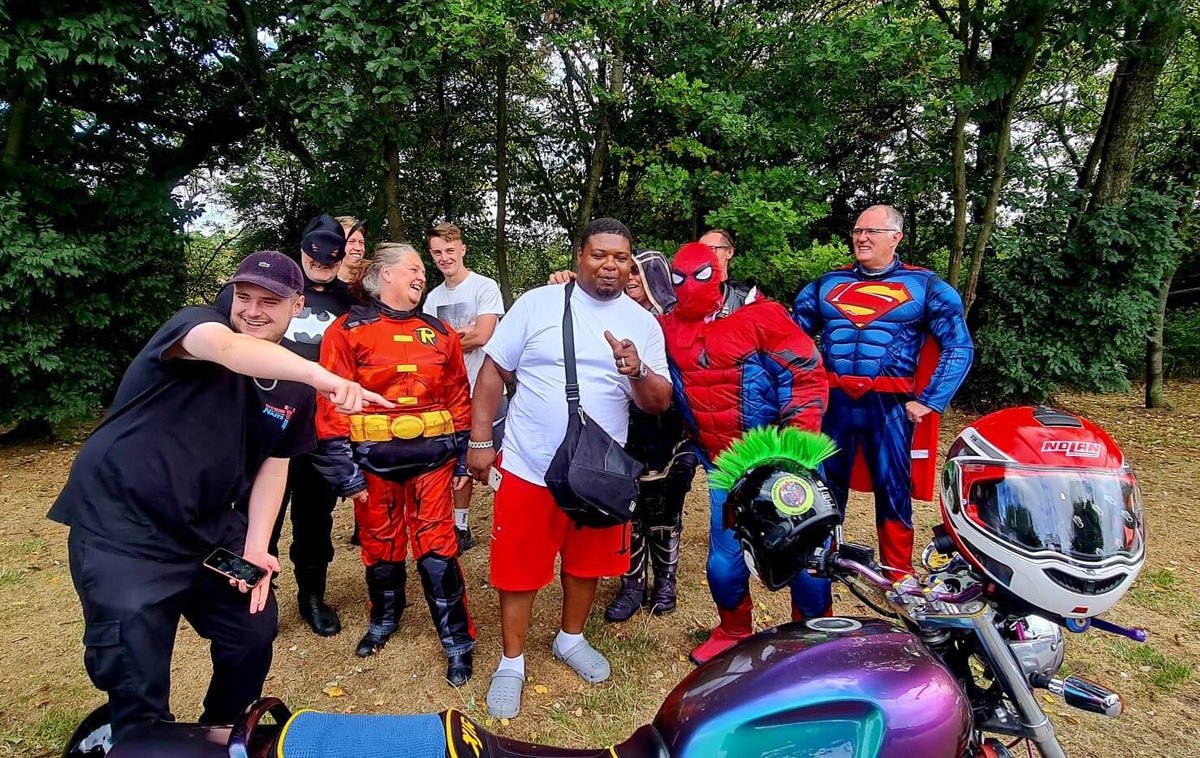 BikersforAction's tweet photo. Thanks to all involved in the superhero ride for Stanley, from Weymouth, Dorset to Harlow, Essex.
Met @bignarstie on the way. Great to meet you 👍🏽 https://t.co/4YPJPDEadJ