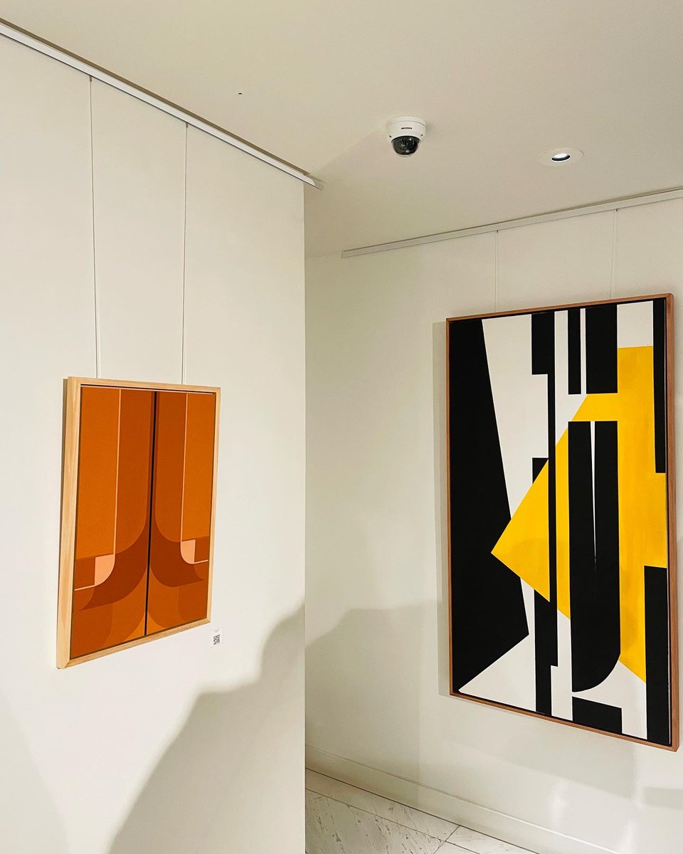 obrasdeartecom's tweet photo. La galería está adentro Hotel Umbral. Y comparte espacio con la Cubo Concept Store y galería 69 https://t.co/vG1mFsfI8e