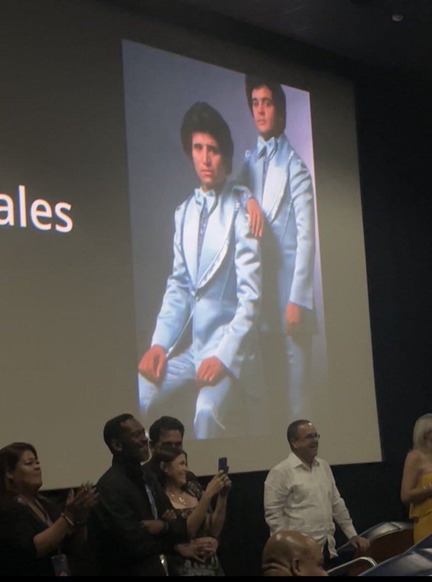 karlasustache's tweet photo. Ayer se estrenó la película puertorriqueña Los Reyes de la Salsa: la vida de Richie Ray y Bobby Cruz en el Puerto Rico Film Fest.
Un privilegio poder verla en la misma sala que Bobby.
20/10 #SonidoBestial 🫶🏽💥 https://t.co/372EPNg2VB