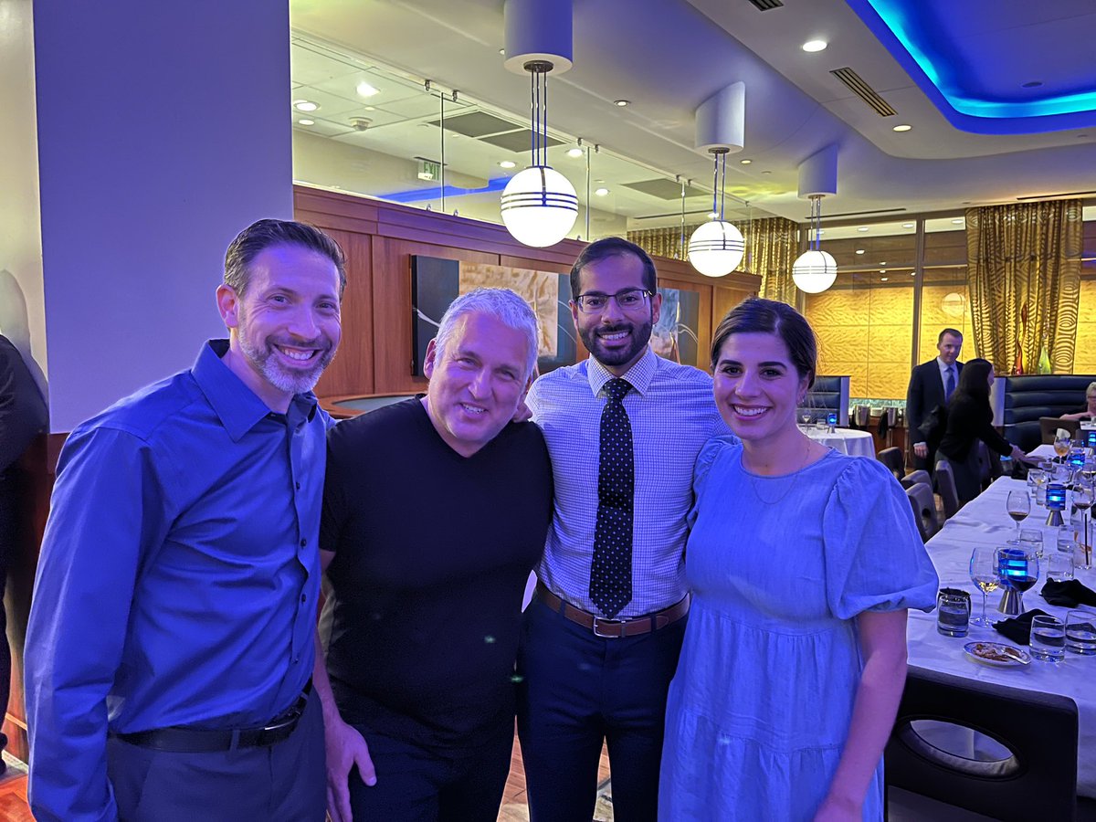 ShahroseRahman's tweet photo. Had the best weekend learning all things hernia with Dr. Sean “The Meshpert” Orenstein, my fav chief @marina_affi, the man who invented the TAR @NovitskyYuri and amazing hernia faculty!

@OHSUsurgery #WhyOhsu @Medtronic @AmericanHernia https://t.co/mLFmETELBC