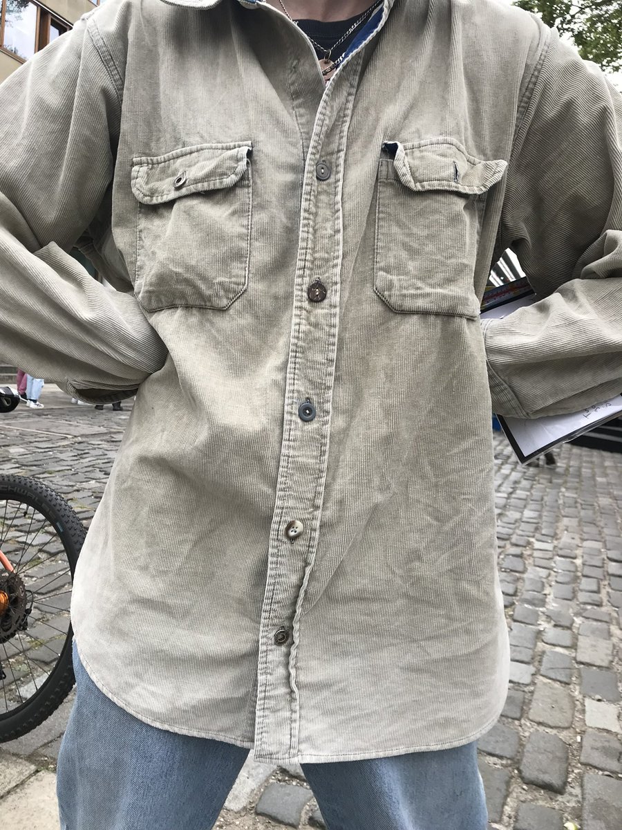 mvmorton's tweet photo. Today at the #edfringe with #edinburgh #stitchitdontditchit sharing #sewingskills talking #sustainablefashion #slowclothing #repairwhatyouwear https://t.co/CeLGamlqNC