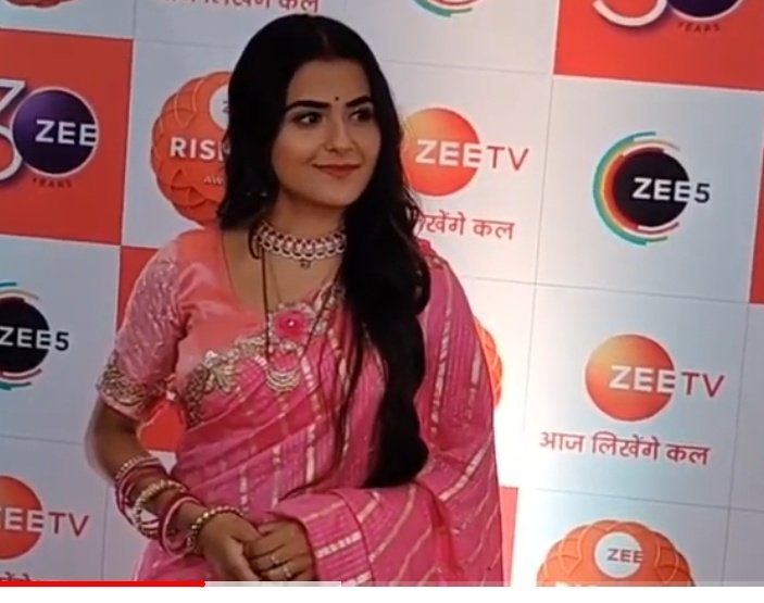 Phoenixdeba's tweet photo. The Zee Rishtey Awards Nomination Party has begun 😍
Debattama Saha's look for today's event
PC: BollywoodMarwari YT Channel
#DebattamaSaha
#MithaiHindi
#Mithai
#Debaholics
#ZeeTV
#ZeeRishteyAwards2022 https://t.co/Me7iEN3rlR