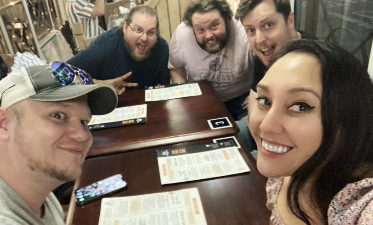 A bit late posting this but had a great little Twitch meet up in London the other week. <a href="/WooDangPig/">WooDangPig</a> hope you're enjoying your European adventure! Come back to London soon please! 💜