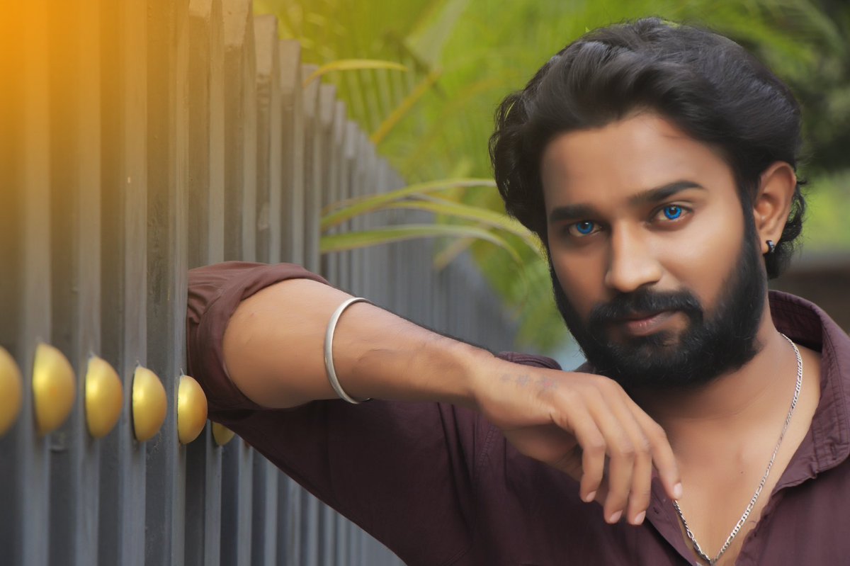 Rishivickyaru's tweet photo. Weekend vibes 🙂🙂 #rishiganesh #movies #tamil #NewPic #Kollywood #KollywoodCinima #tamilactress #tamilactor #movies #cinema #cinematography https://t.co/kwJrneNErB