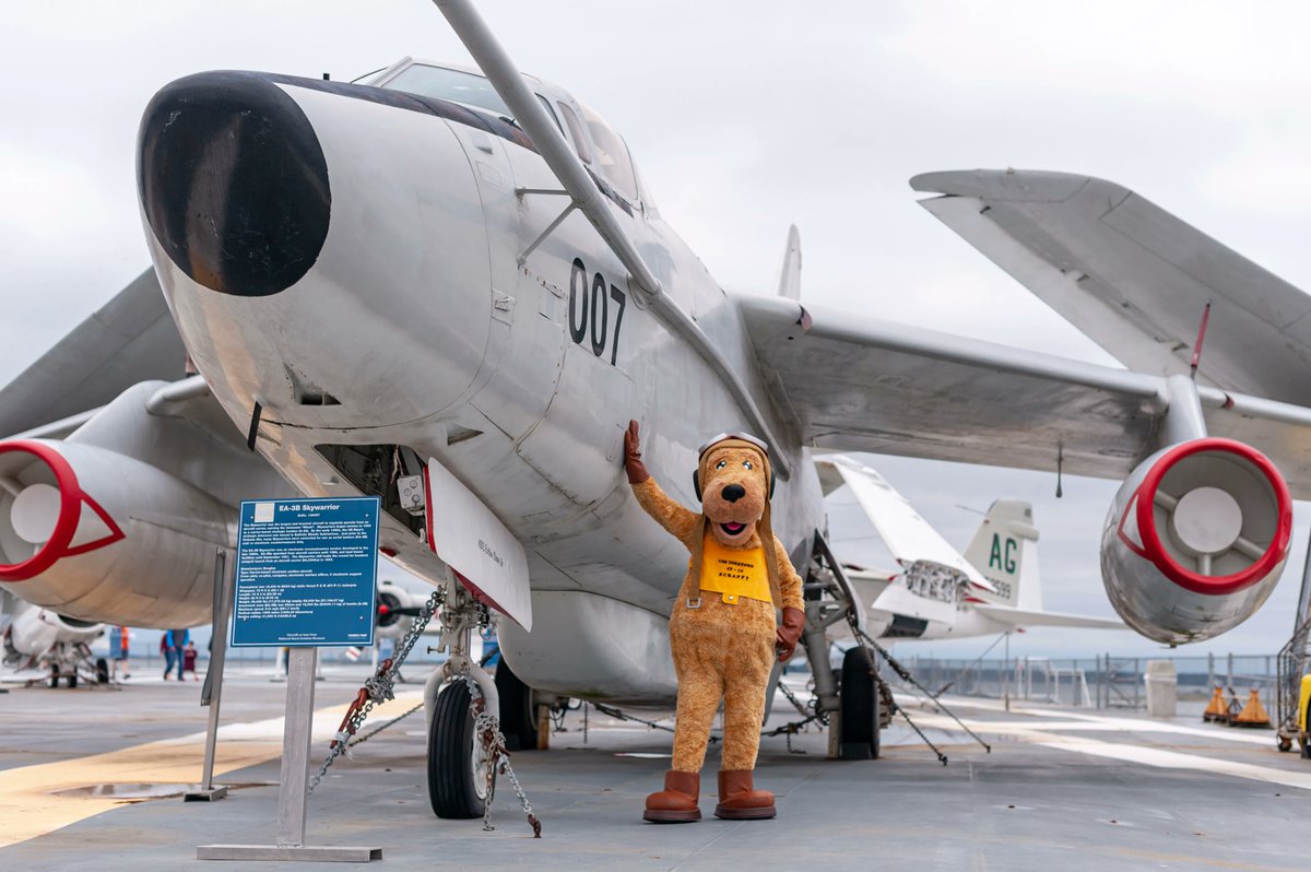 Patriots Point tweet media