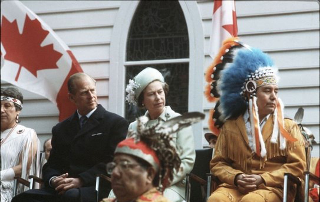 Treaties in Canada are agreements between Indigenous peoples &amp; the Crown. Unlike elected governments, the monarchy is seen as inherently stable &amp; continual, lending to the commitment that treaties will last for “as long as the sun shines, grass grows &amp; rivers flow.” 🪶 #cdnpoli