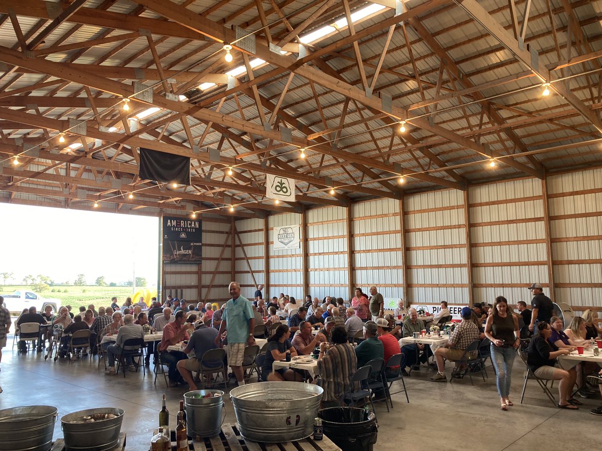 AgNext's tweet photo. A HUGE Thank You to all our customers who came out to our Appreciation Supper last night. Full house crowd. https://t.co/SBWNJGWxBs