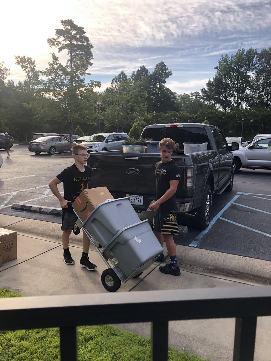 Jamie Arnett tweet media