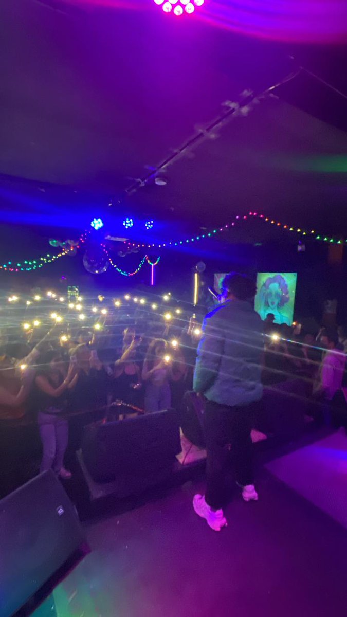 StiwardGalindo's tweet photo. Ayer la pasamos increíble, gracias Bogotá por siempre apoyar la música de mi hermano. @KalidoTime #okeey https://t.co/Uu7r6wFqIX