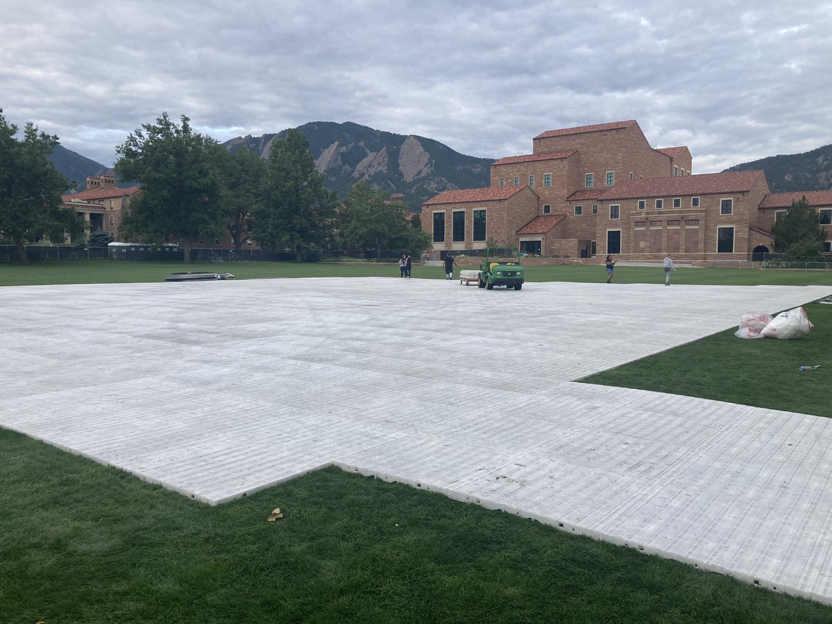 CUBuffsTurf's tweet photo. .@Terraplas1 strike this morning at Farrand Field. @CUBoulder #GoBuffs #Team1stClass #DominateDetails #AttitudeAnEffort #5Ps #ATHOps https://t.co/gnmwXNjmCN