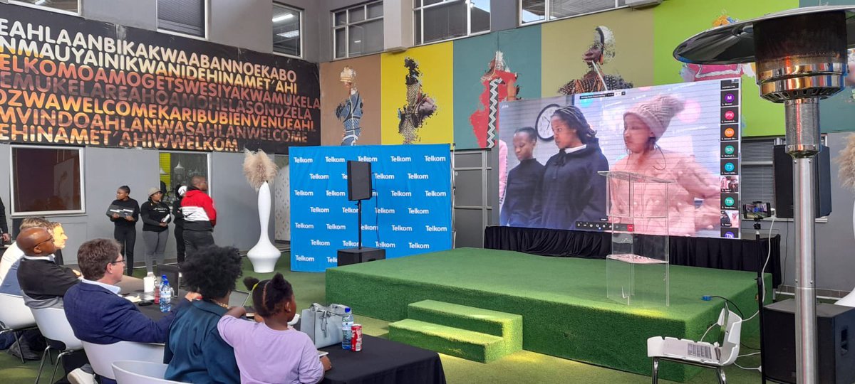 TelkomZA's tweet photo. #TechForces all the way from the Northern Cape with presentation for the day #SATNACCyberHack https://t.co/uHEdkJSElR