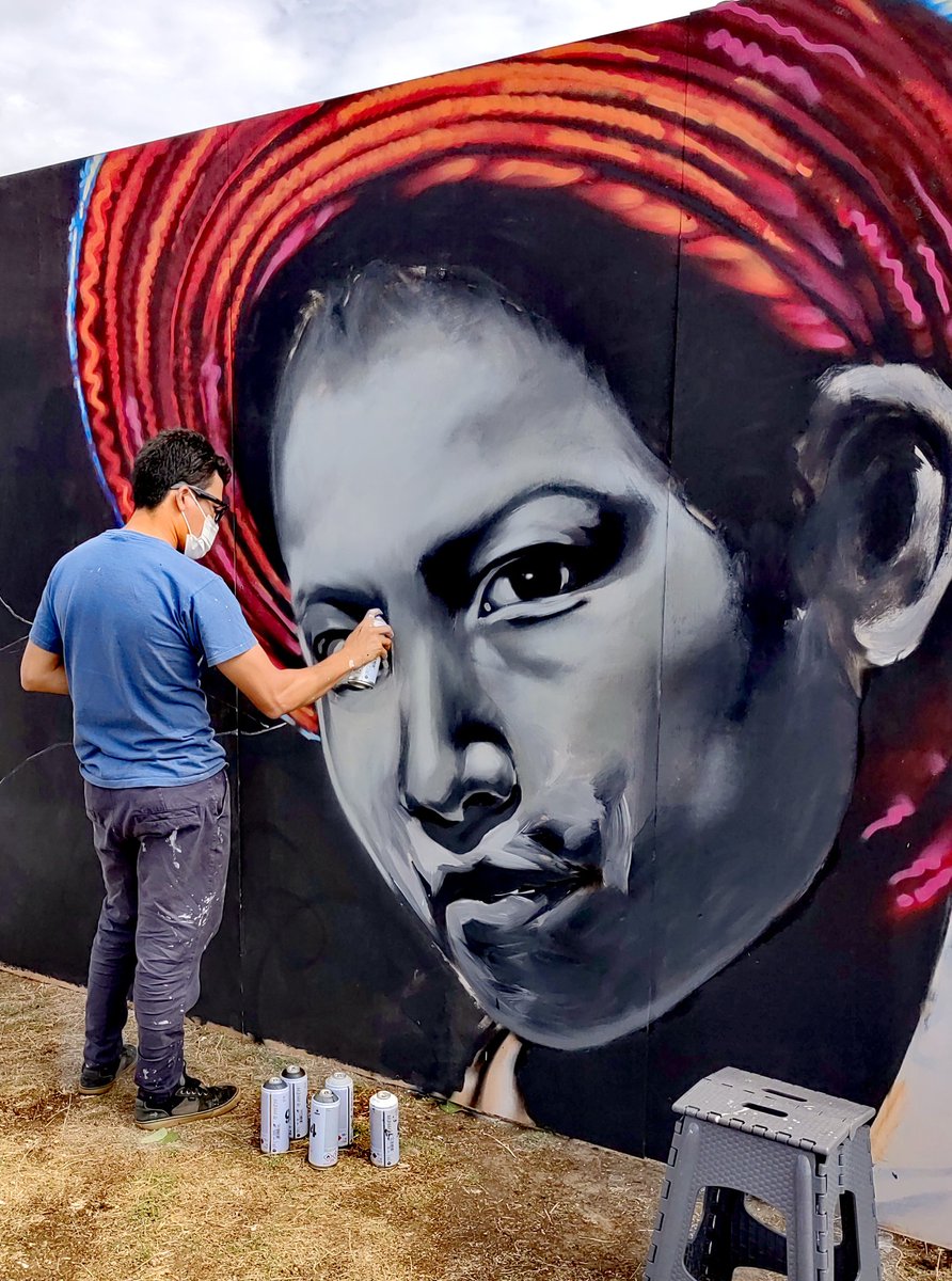 LatAmTravelist's tweet photo. If you love all things #LatinAmerica head to #BurgessPark today for the FREE #CarnavaldelPueblo fiesta of food, music &amp; handicrafts.
It's on until 10pm, with salsa, bachata, &amp; folk music on the main stage &amp; #streetart by Abraham Osorio from #ElSalvador!
#CarnavaldelPueblo2022 https://t.co/Is9W962j2x