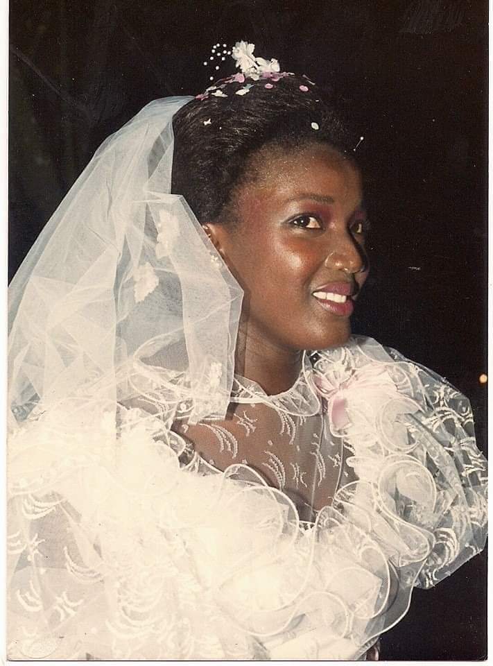 HadjaMaika's tweet photo. 40 ANS DE VIE COMMUNE, ÇA SE FÊTE! QUE DU BONHEUR ! https://t.co/YO41tVZ3pZ