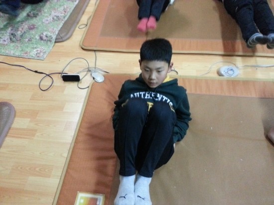 zkntty's tweet photo. 군포리틀김주원...
1년차에 복근운동힘들어서 동기중에 제일많이울고 눈팅팅부어서 드러누웠는데 
2년차됐다고일짱눈빛으로 산독기독기복근운동함 https://t.co/XmNxSCn0am