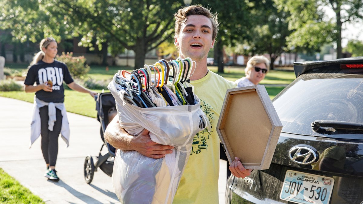 obunews's tweet photo. Welcome Week is the most wonderful time of the year on Bison Hill! Check out our photo album on the OBU Facebook page for daily additions of photos from this week's top events. Zip! Bang! OBU!!! #obuww #obubison #obufutureshapers https://t.co/skc2YPB7Rw