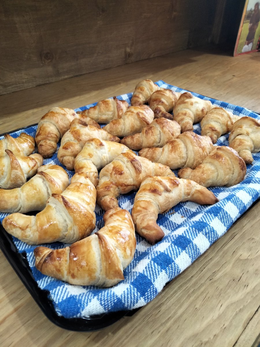oki_miu's tweet photo. Oki creaciones.
Oki realidad.🙏
#OkiMiu😘
#OkiCroissant😋
#OkiMiuDeliciosos😋😘
#Croissant 
#CroissantDeliciosos https://t.co/24tO4bBqJz