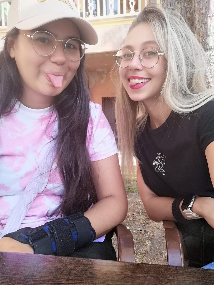 Ir a Asturias y hacerle el lío a mi padre para poder ver a <a href="/AndreaWhite_15/">«𝙰𝙽𝙳𝚁𝙴𝙰 𝙱𝙻𝙰𝙽𝙲𝙾»</a> , si, y se cumplió (a la próxima te robo la chaqueta 🤡)