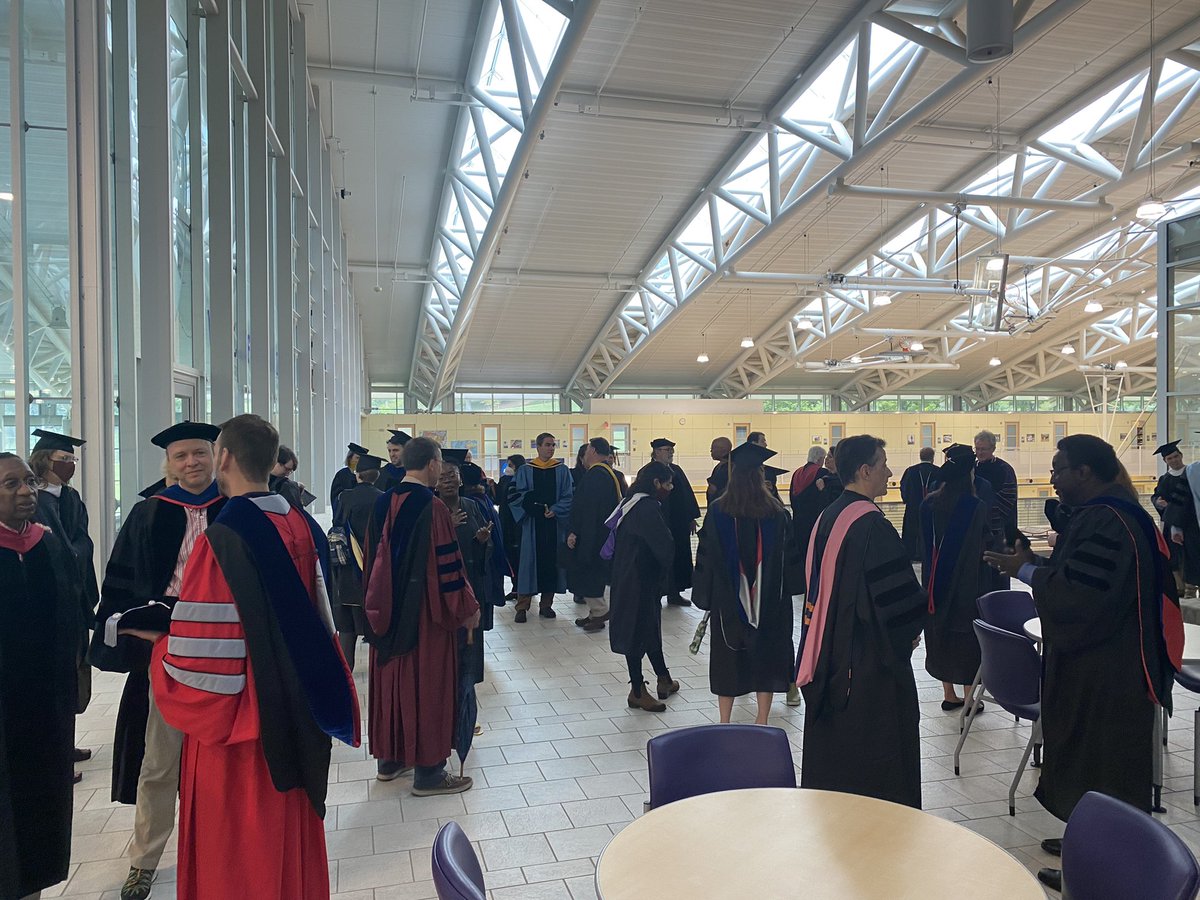 RyanInHigherEd's tweet photo. 14 years later I’m on the other side of #OpeningConvocation @KenyonCollege! Welcome to the Class of 2026 and new transfers. https://t.co/9npb45DB2Y