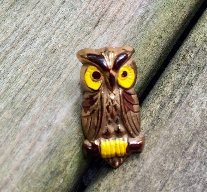 GothicGlass's tweet photo. Excited to share the latest addition to my #etsy #etsycanada #etsyjewelry shop: #Vintagejewelry #BrownOwl #owlBrooch #Owls #ScatterPin #LapelPin #Canada #CrowVanityJewelry #FreeShippingSale #copper #halloween #midcentury 🇨🇦 https://t.co/oqWhfXg1Yg https://t.co/vcHncv8z8b
