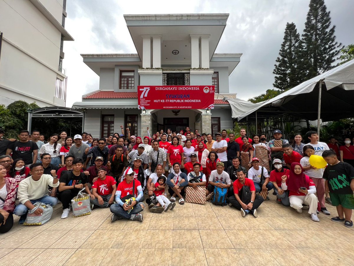 Wow… great fun at the Indonesian community festivities today in Ho Chi Minh City (21/8) at the Consulate’s residence. 
#HUTRI77 #indonesiamajubersama #Indonesiaemas2045
#diplomasipublik #inidiplomasi