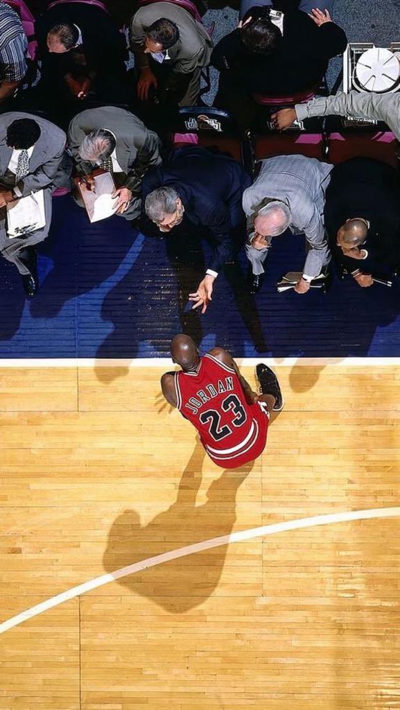 Escuchar es estar dispuesto a cambiar de opinión. Aunque seas el número 1.
<a href="/QuimSoler7/">Quim Soler</a> me ha descubierto esta imagen.
#EscucharNoEsOir