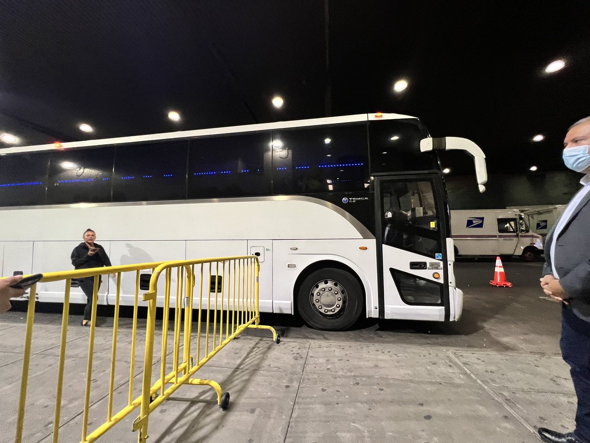 HeyItsMurad's tweet photo. I joined my team from @thenyic to welcome asylum seekers who were bused to #NYC by Texas Gov. Abbott. We’ve done this for the past two weeks &amp; I can’t thank my staff, members, &amp; volunteers enough. I’ve been thinking a lot about the recent arrivals &amp; am in constant awe of them. 1/ https://t.co/R1wd4C3kSr