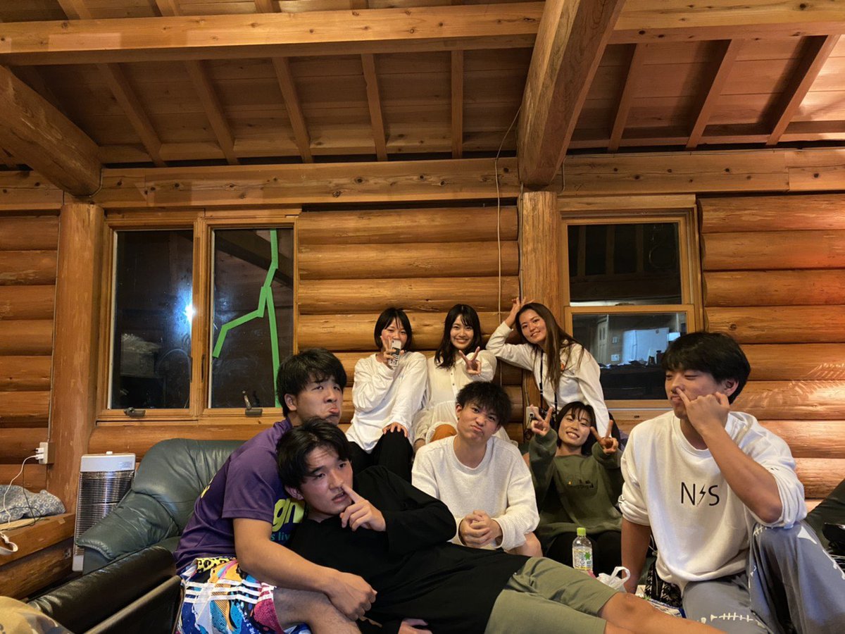 handdy_5's tweet photo. 9月23日(祝・金)18時〜21時
場所：三郷総合体育館
ハンドボール練習会開催です🙂🫶
参加費:大学生以上800円
            高校生以下500円です！
毎回約30人~50人来て頂いてます！
皆世代もバラバラなので誰でも大歓迎😚
参加希望はいいねで👊🤍

@COPANhand 

#ハンドボール
#ハンド女子
#関東ハンド https://t.co/QszEkFcQo5