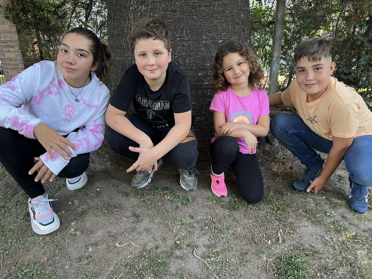 EstelaGian's tweet photo. @todonoticias #estefinde feliz día para mis niños!!! Agus, Cande, Adam y Sophia… Celebramos su día! Los ❤️ https://t.co/KiKNqJ7nV5