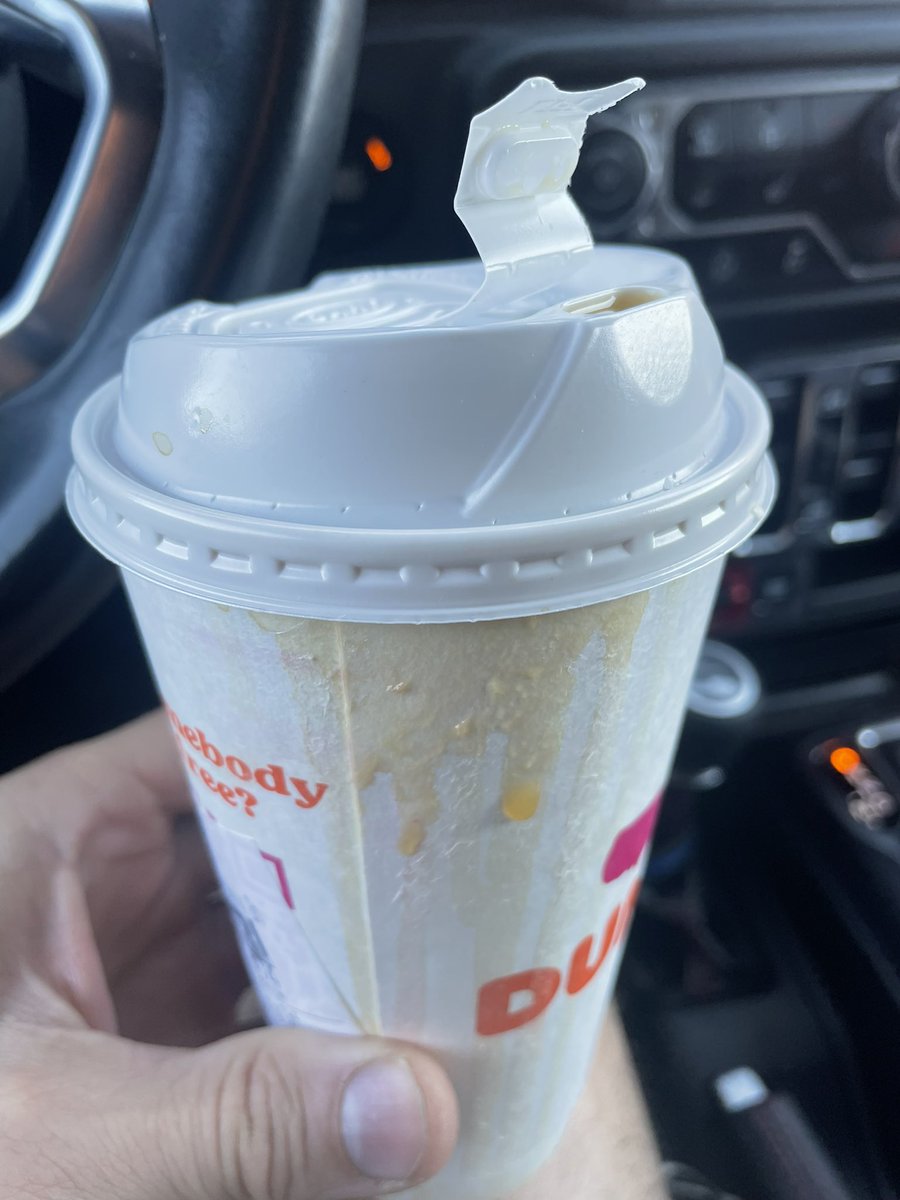 evtweets1's tweet photo. @dunkindonuts how much money you save with these thin cups/covers…coffees supposed to stay inside… https://t.co/dd2umla6TD