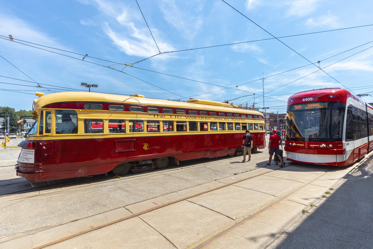 AGreatCapture's tweet photo. A few photos of the from the TTC Hillcrest Complex #TTC100 with vintage vehicles and street cars on display. There are more on display at the @streetcarmuseum (Halton County Radial Railway) #100yearsofTTC #TTC #TorontoTransitCommission #torontohistory https://t.co/svfT03YH3I