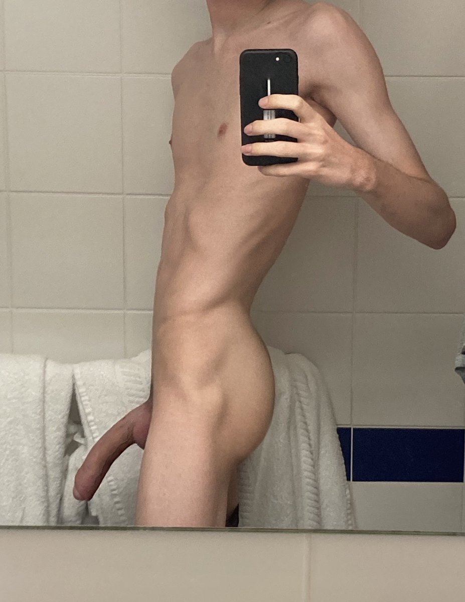 lukeAphex's tweet photo. Need a good swallower https://t.co/wNo7mXhKDC