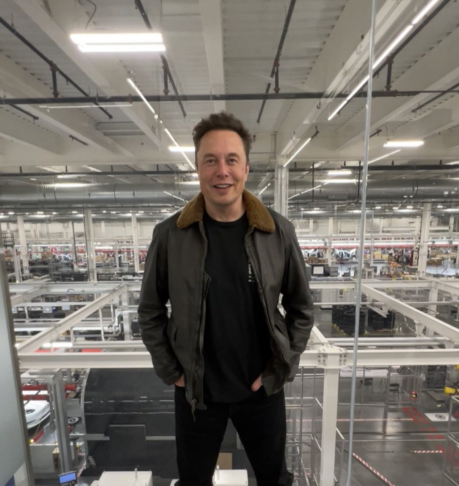gailalfaratx's tweet photo. Elon Musk’s essay, “Believing in technology for a better future” has a very optimistic outlook. 

I am honored to share it with you here, hope you enjoy it as much as I do! 💕

https://t.co/Jfnm0eQSAd https://t.co/NQShrKrCPJ