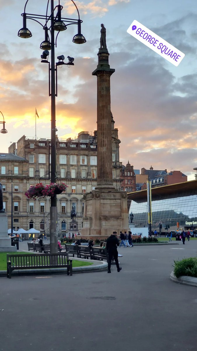 17CHIKO's tweet photo. #GeorgeSqaure #GLASGOW #Scotland #UK #CT https://t.co/IISyjaxls6