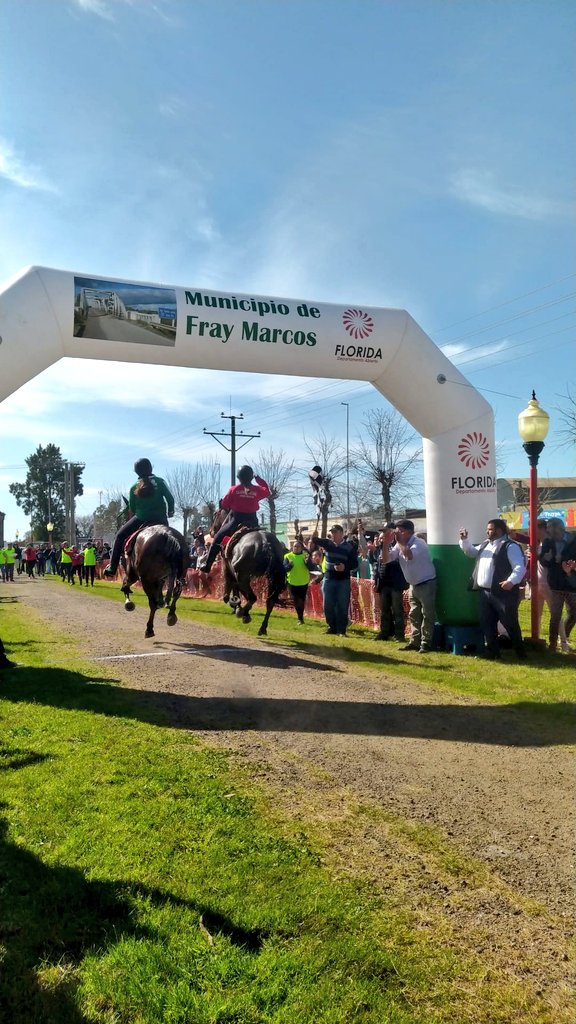 Una gran definición para saber quien se quedaba con la edición 29 del "Hermanando Pueblos". Yiyo con Antonella Ayuto los ganadores sobre Mágica con Sofía Méndez.

📸 Gissel González
