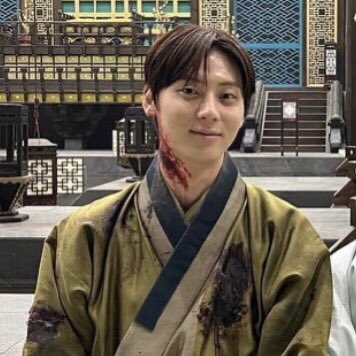 ช่วงนี้เป็นไงบ้าง 

กู :