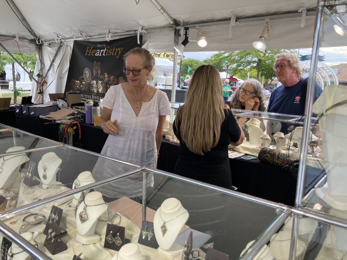 CelticJewelrySF's tweet photo. Last chance to catch us at @mkeirishfest! (Until next year, that is.)

We're in the same place as last year, by the north gate.

—Helen and Marc

Of course: visit us 24/7, from wherever you are, at https://t.co/bqN9AQKBtF ❤️❤️

#CelticJewelry #MilwaukeeIrishFest https://t.co/JIU5bXer3X