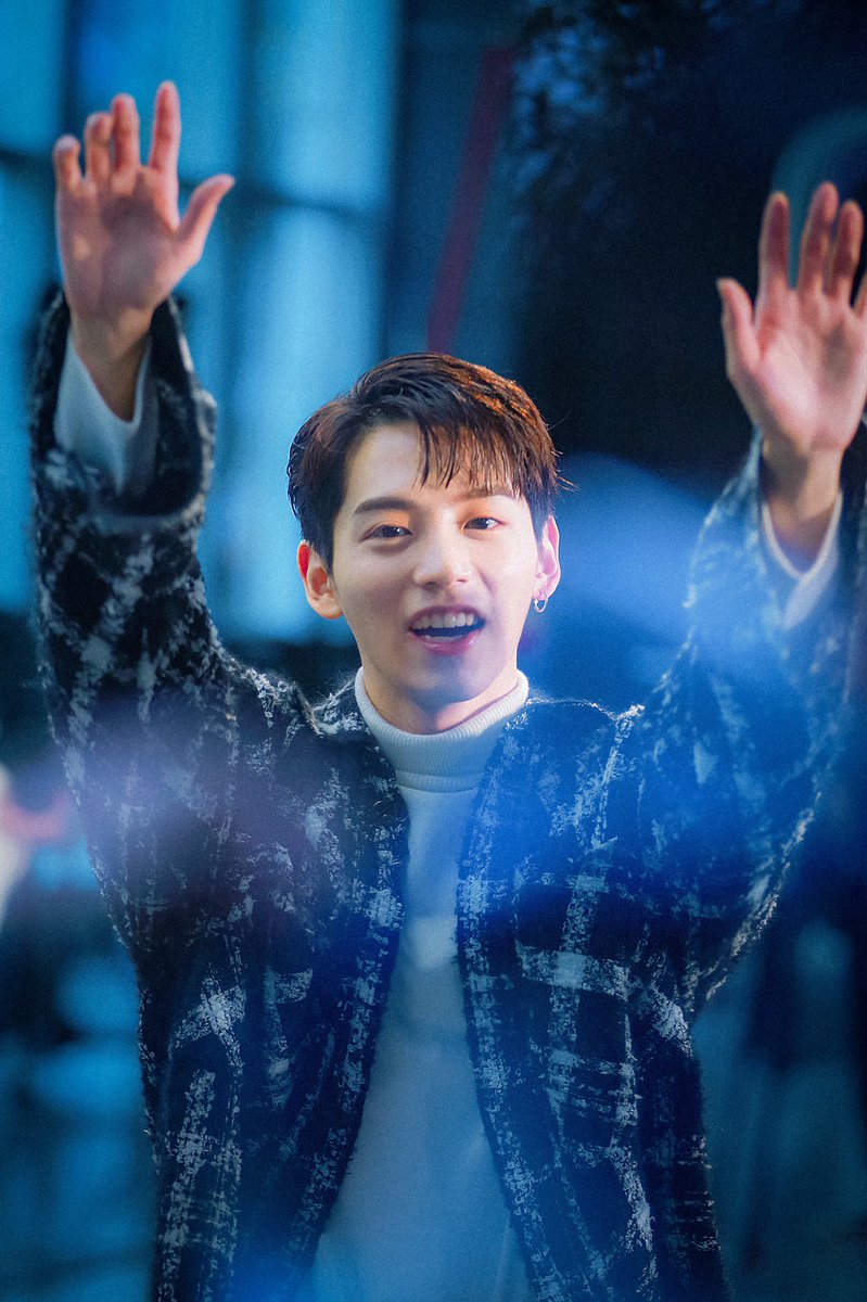 2022.08.22! 
산이의 전역과 생일을 축하합니당♥️