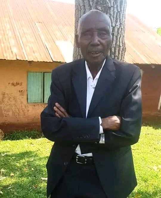My sincere condolences to Mr @AtsiayaPeter who serves as Head of Governor's Press Unit in my Govt & his family following the death of their father Mzee Hezekiah Angaya. May God grant them fortitude, peace & comfort during this trying moment. Rest in eternal peace Mzee Angaya.