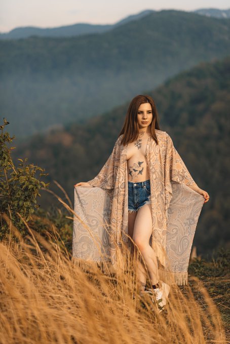 Wanna see more?💦 welcome to my stream on manyvids😍 start in 5 minutes! https://t.co/I2w6Eg7jSZ<a href="/tag/manyvids"class="tags"><span>#manyvids</span></a>