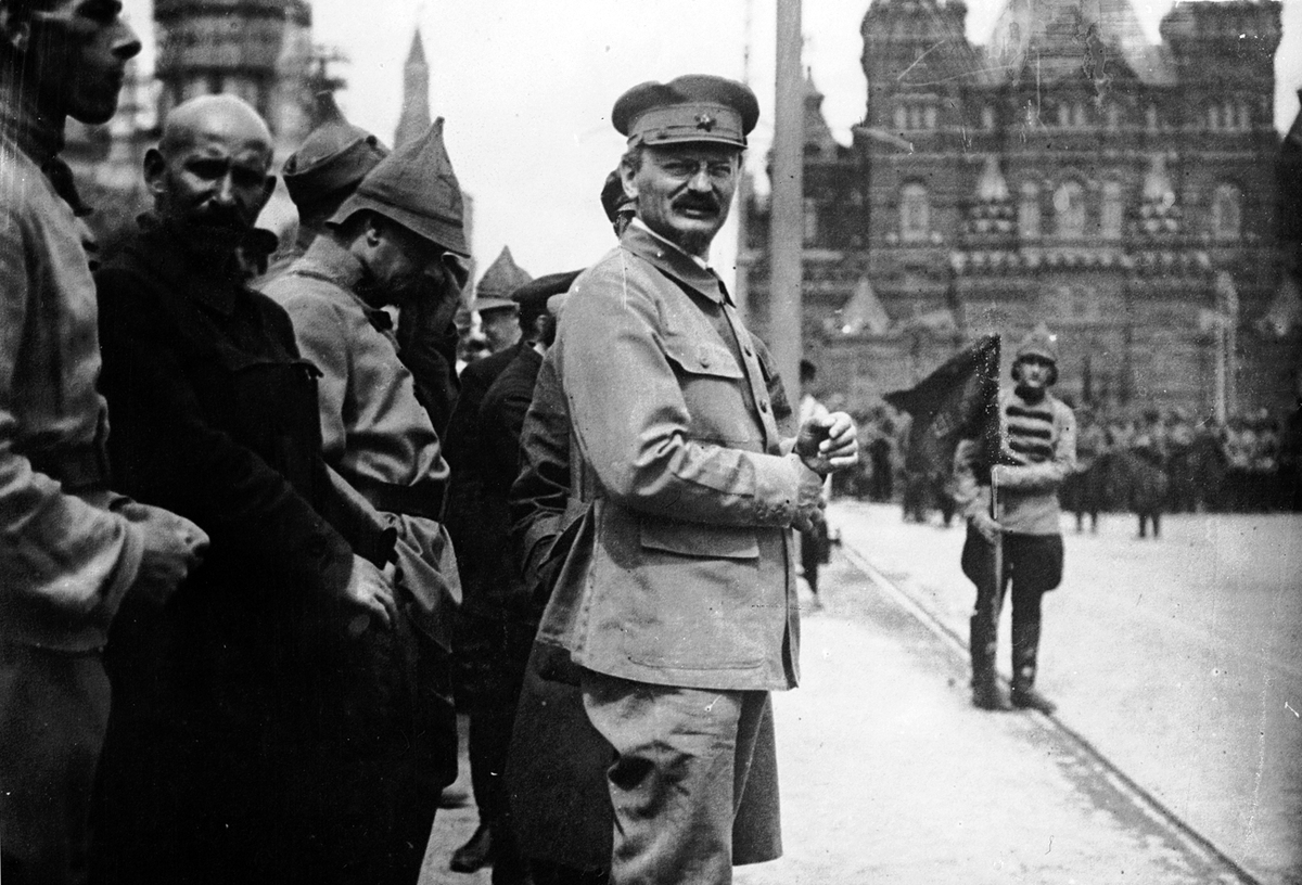 TerrorCalendar's tweet photo. August 21, 1940. Lev Davidovich Bronstein, (AKA Leon Trotsky) legendary Bolshevik revolutionary, head of the Left and United Oppositions, and leader of the international anti-Stalinist movement, was murdered at age 60 in his home in Mexico by Ramón Mercader, an NKVD assassin. https://t.co/GZ7dsfbix8