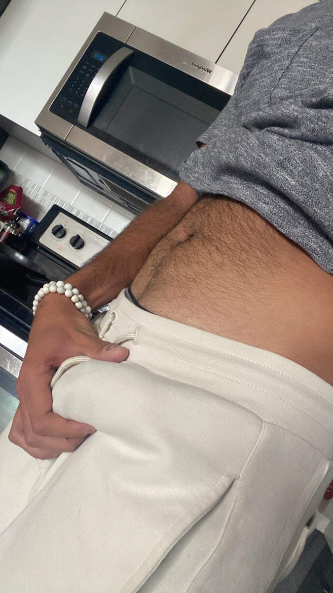 heteroadicto_pe's tweet photo. Las cosas que me mandan los heteros..  Siempre andan arrechos 😈 https://t.co/HwFNywoRAE