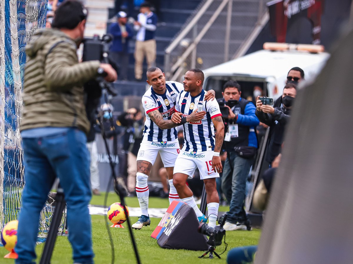 ClubALoficial's tweet image. ¡𝗧𝗲𝗻𝗶́𝗮𝘀 𝗾𝘂𝗲 𝘀𝗲𝗿 𝘁𝘂́!💙🦊

#ContigoSiempreBlanquiazul