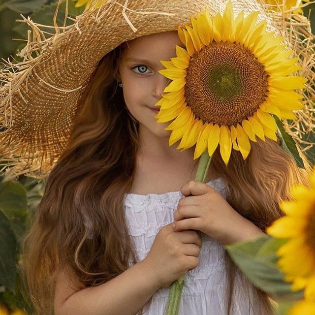 اللهُم لا تُريني في من احب ما يُرهق روحي..

أسعـد الله أوقاتــگم....♥"