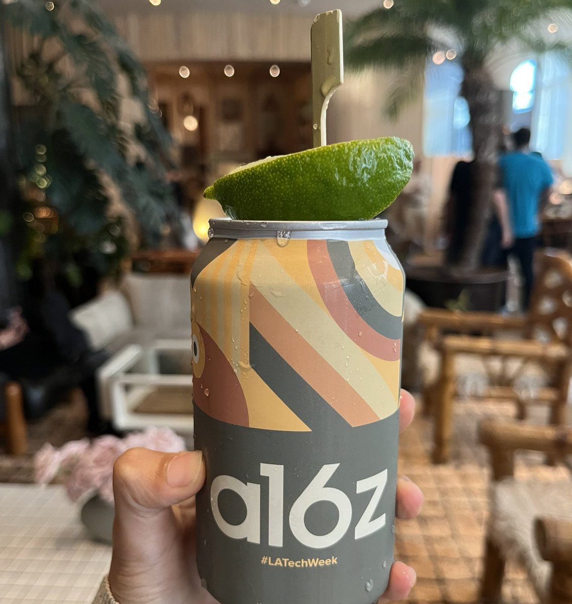 VCs Congratulating Themselves 👏👏👏 tweet media