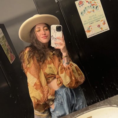 TallisAndrea's tweet photo. #NewProfilePic https://t.co/1kA3aRebBZ