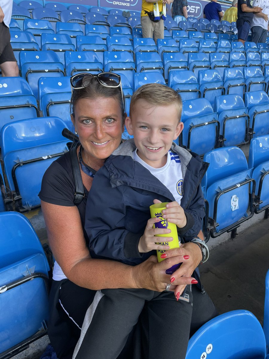 Noah with Jack Harrison’s mum and MoM trophy #lufc #mot